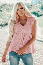 Load image into Gallery viewer, Pink eyelet lace scalloped tank top