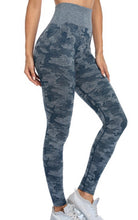 Load image into Gallery viewer, Camo Seamless workout yoga pants