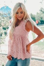 Load image into Gallery viewer, Pink eyelet lace scalloped tank top