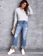 Load image into Gallery viewer, High waist ripped raw hem
