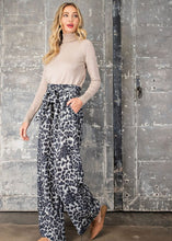 Load image into Gallery viewer, Snow leopard print wide leg pants
