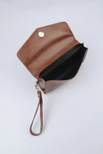 Load image into Gallery viewer, Vintage brown PU wristlet hand bag

