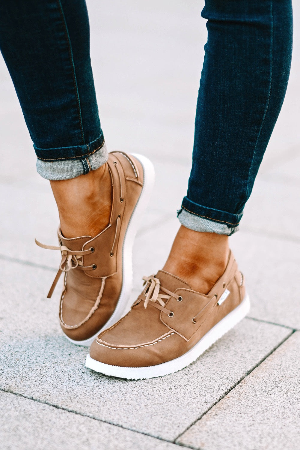Brown faux leather lace up slip on sneakers